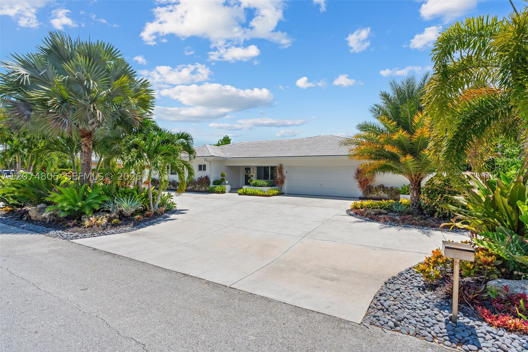 2812 NE 28th St Fort Lauderdale, FL 33306