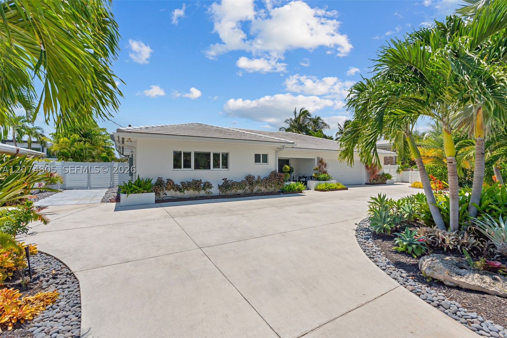 2812 NE 28th St Fort Lauderdale, FL 33306