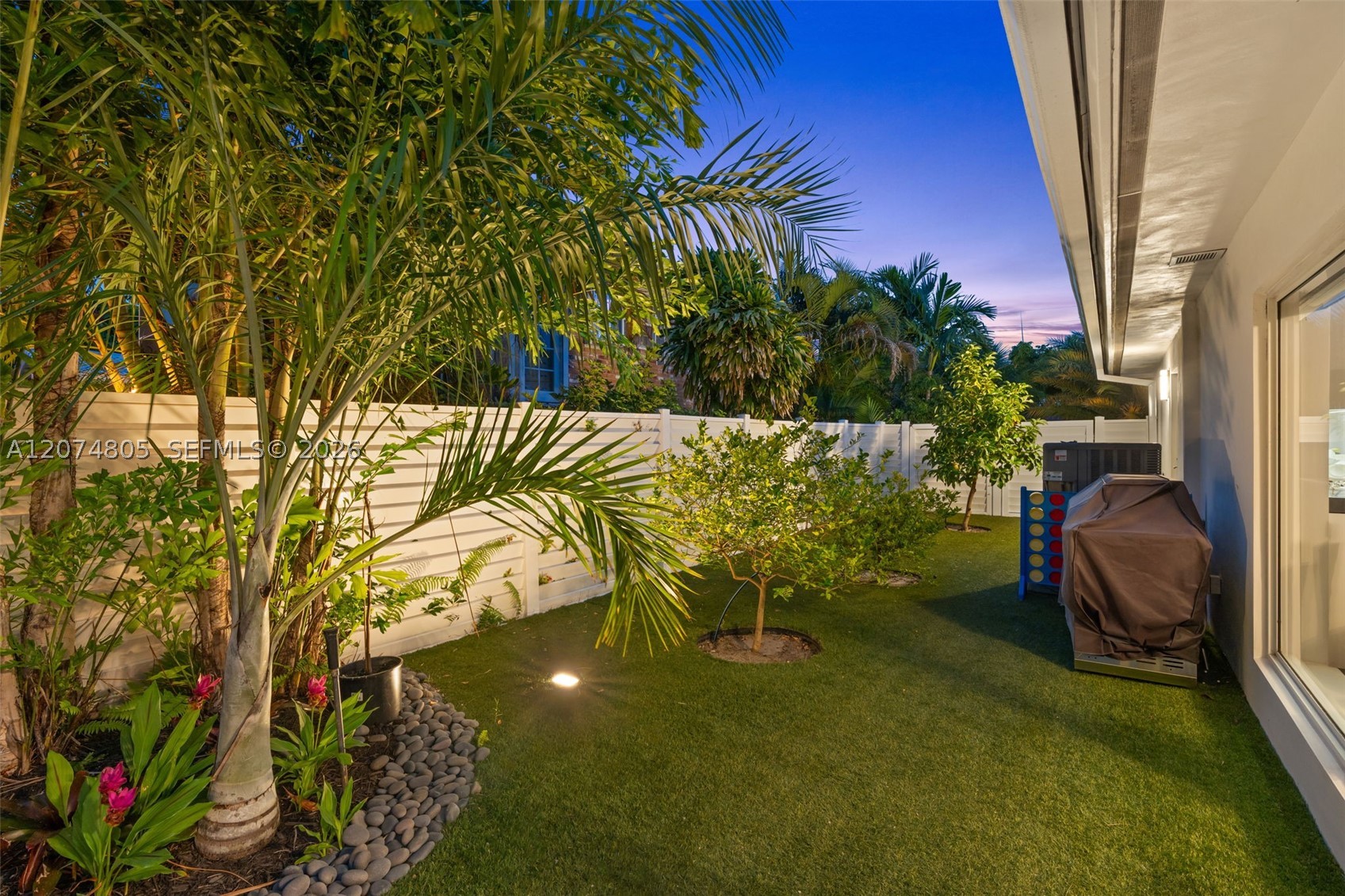 2812 NE 28th St Fort Lauderdale, FL 33306