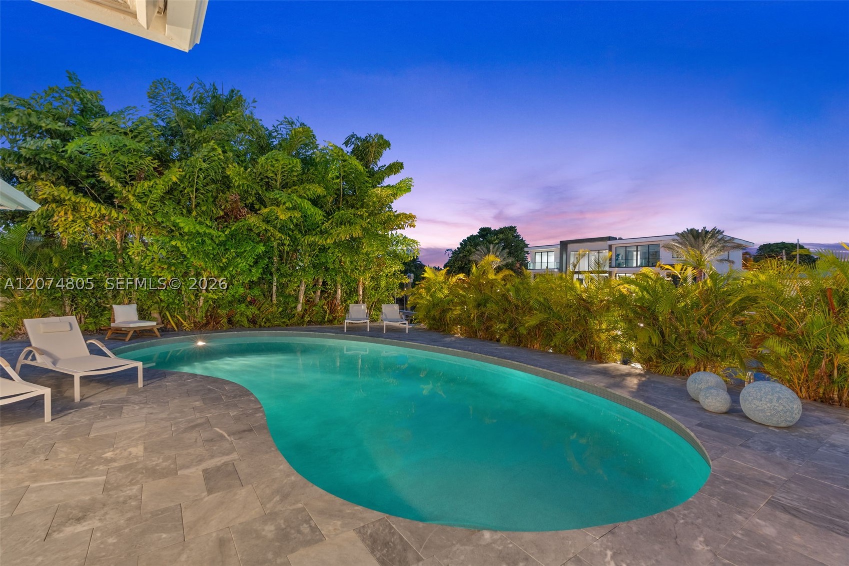2812 NE 28th St Fort Lauderdale, FL 33306