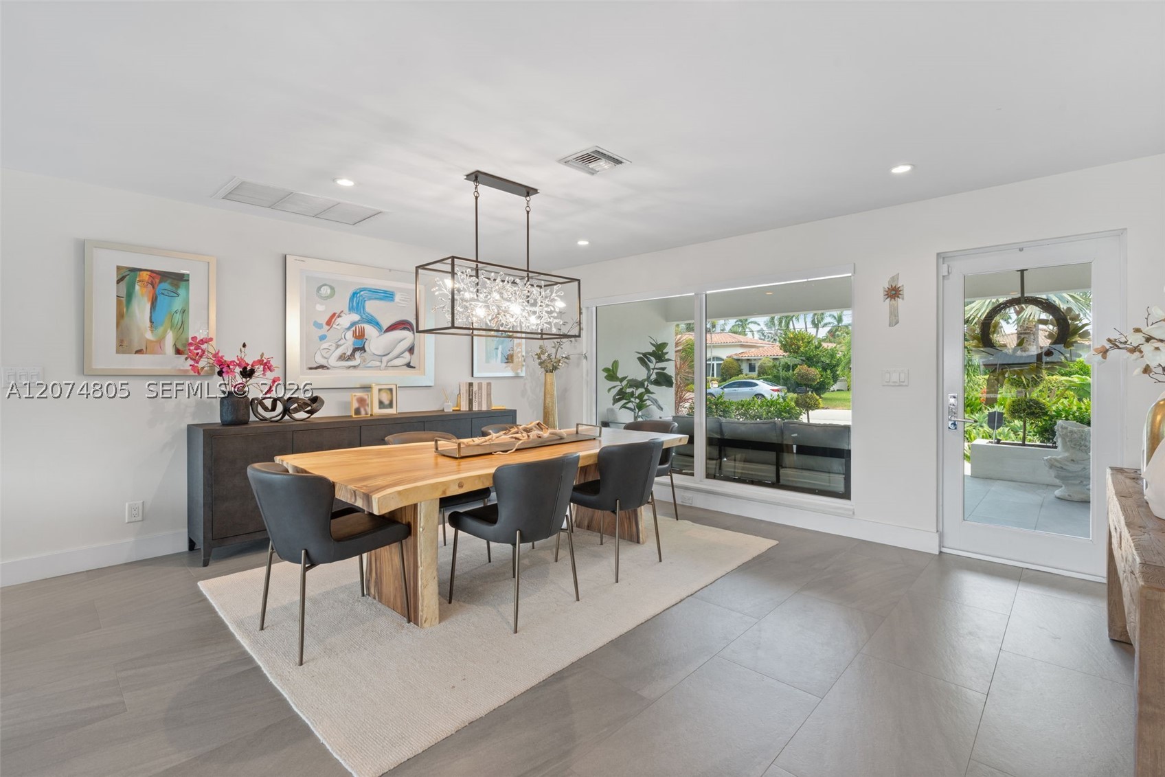 2812 NE 28th St Fort Lauderdale, FL 33306