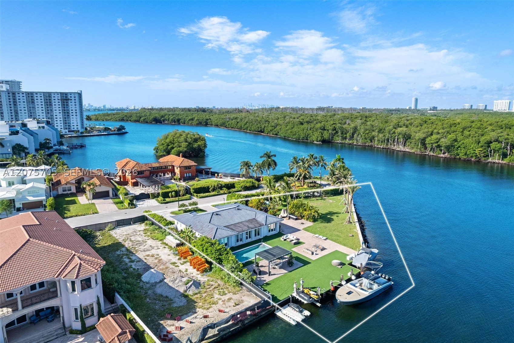 333 Atlantic Ave Sunny Isles Beach, FL 33160