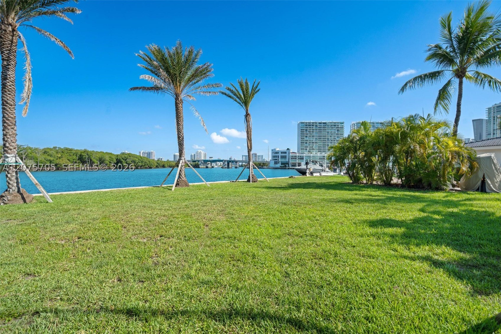 333 Atlantic Ave Sunny Isles Beach, FL 33160