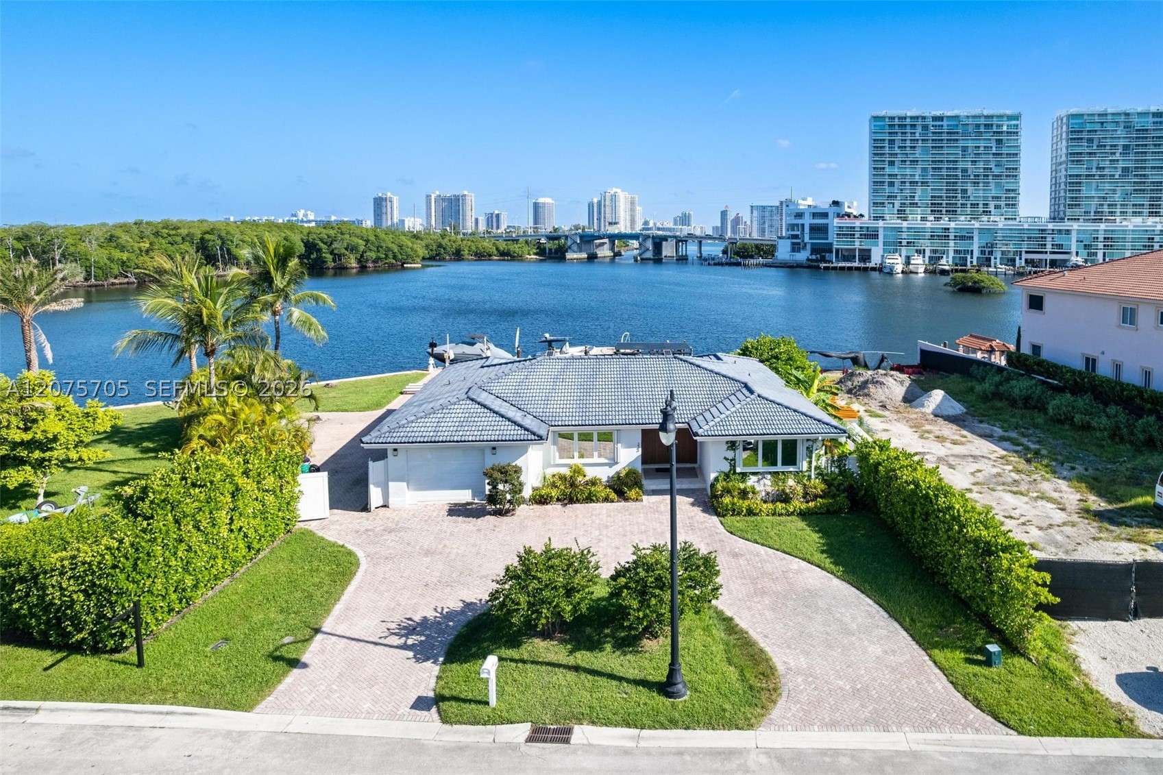 333 Atlantic Ave Sunny Isles Beach, FL 33160