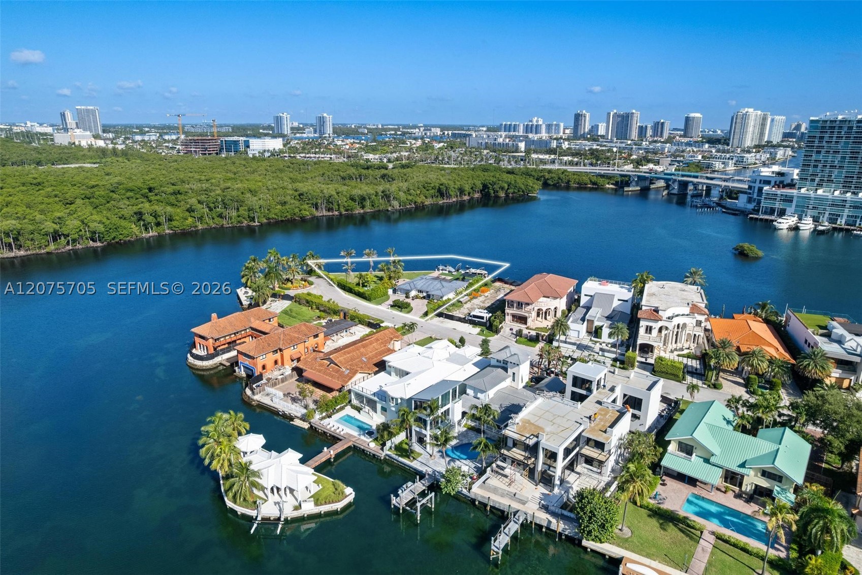 333 Atlantic Ave Sunny Isles Beach, FL 33160