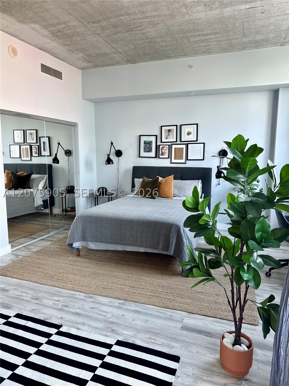image The Loft 218