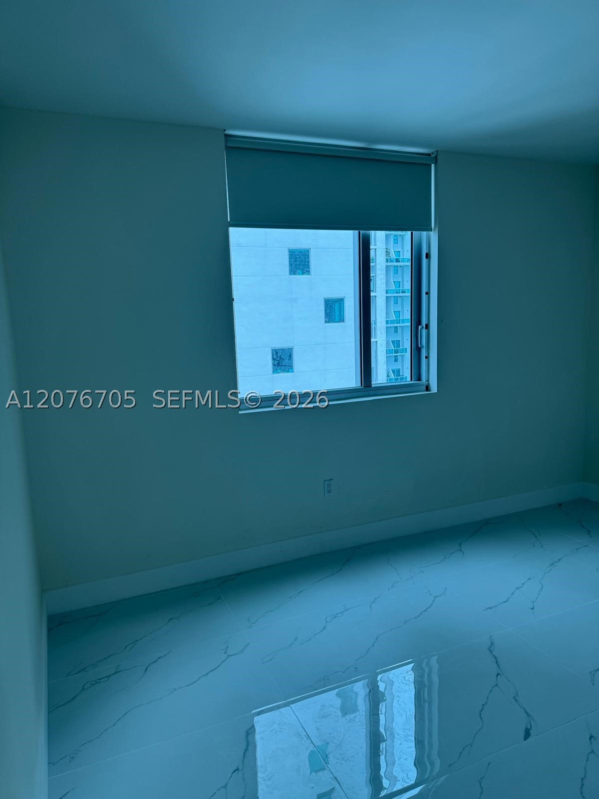 image 500 Brickell East11