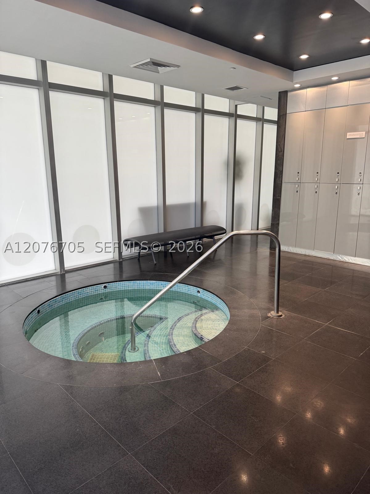 image 500 Brickell East27