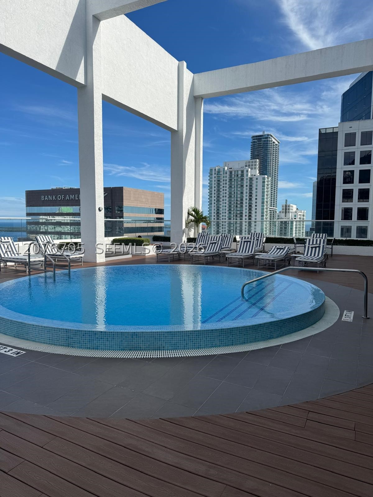 image 500 Brickell East34