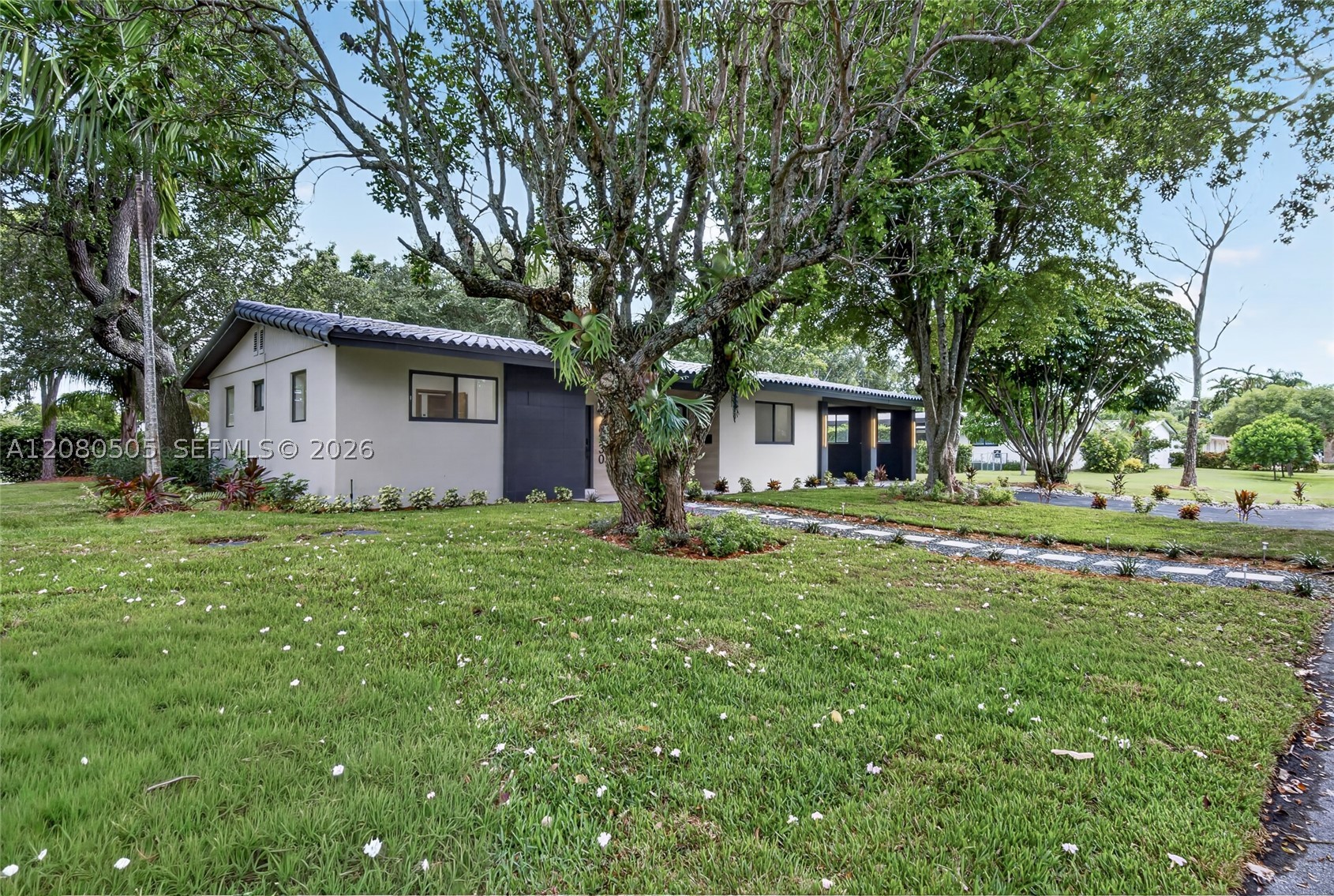 8230 SW 117th Ter Miami, FL 33156