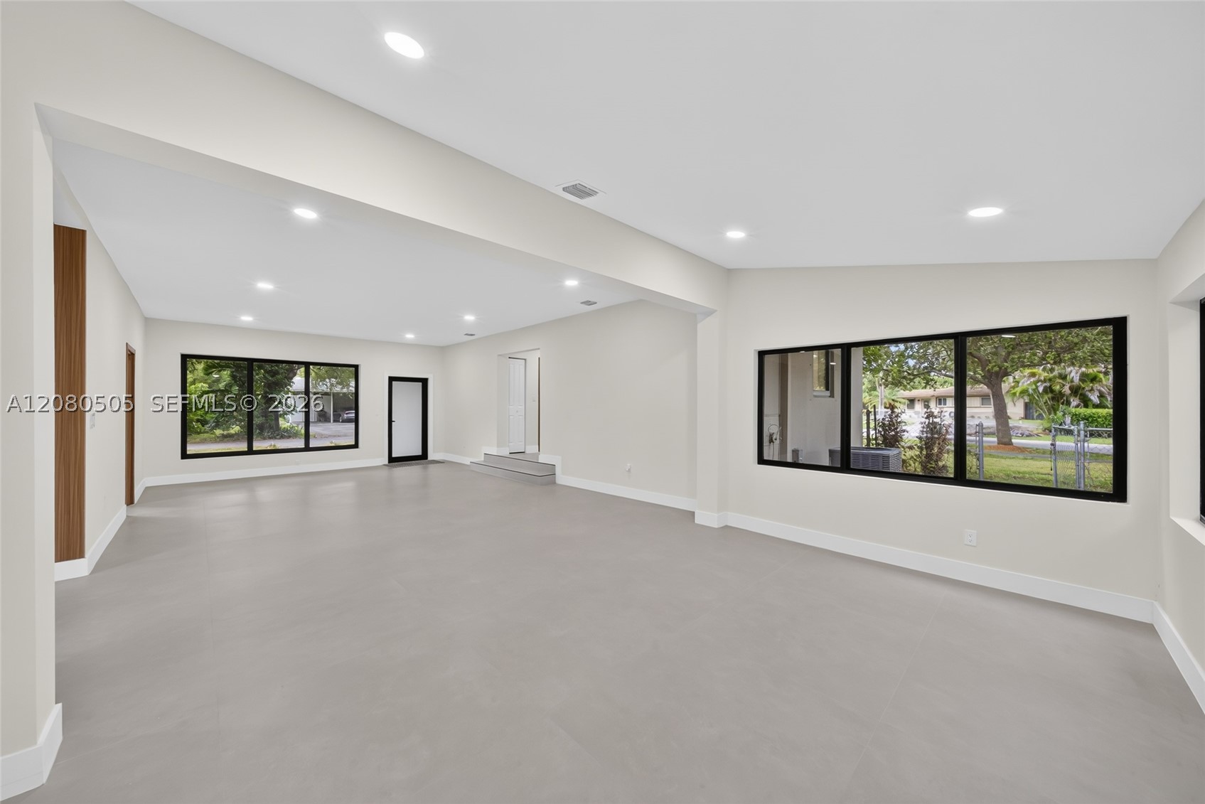 8230 SW 117th Ter Miami, FL 33156