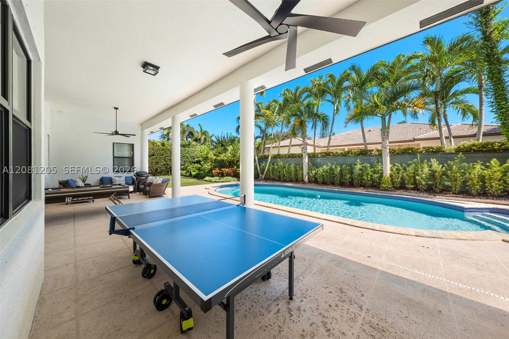 7250 SW 99th St Pinecrest, FL 33156