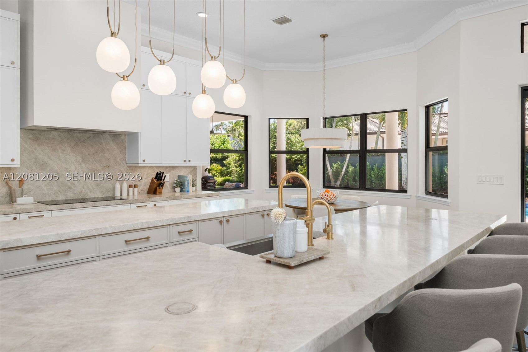 7250 SW 99th St Pinecrest, FL 33156