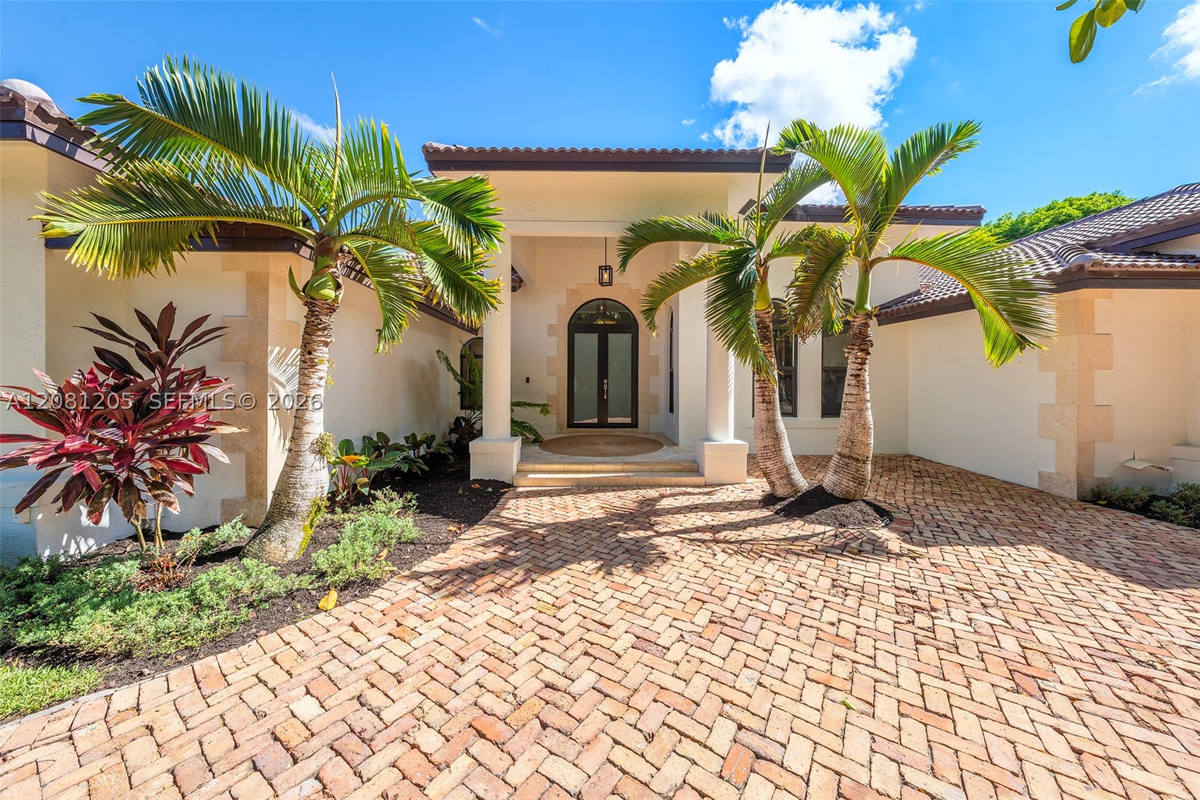 7250 SW 99th St Pinecrest, FL 33156