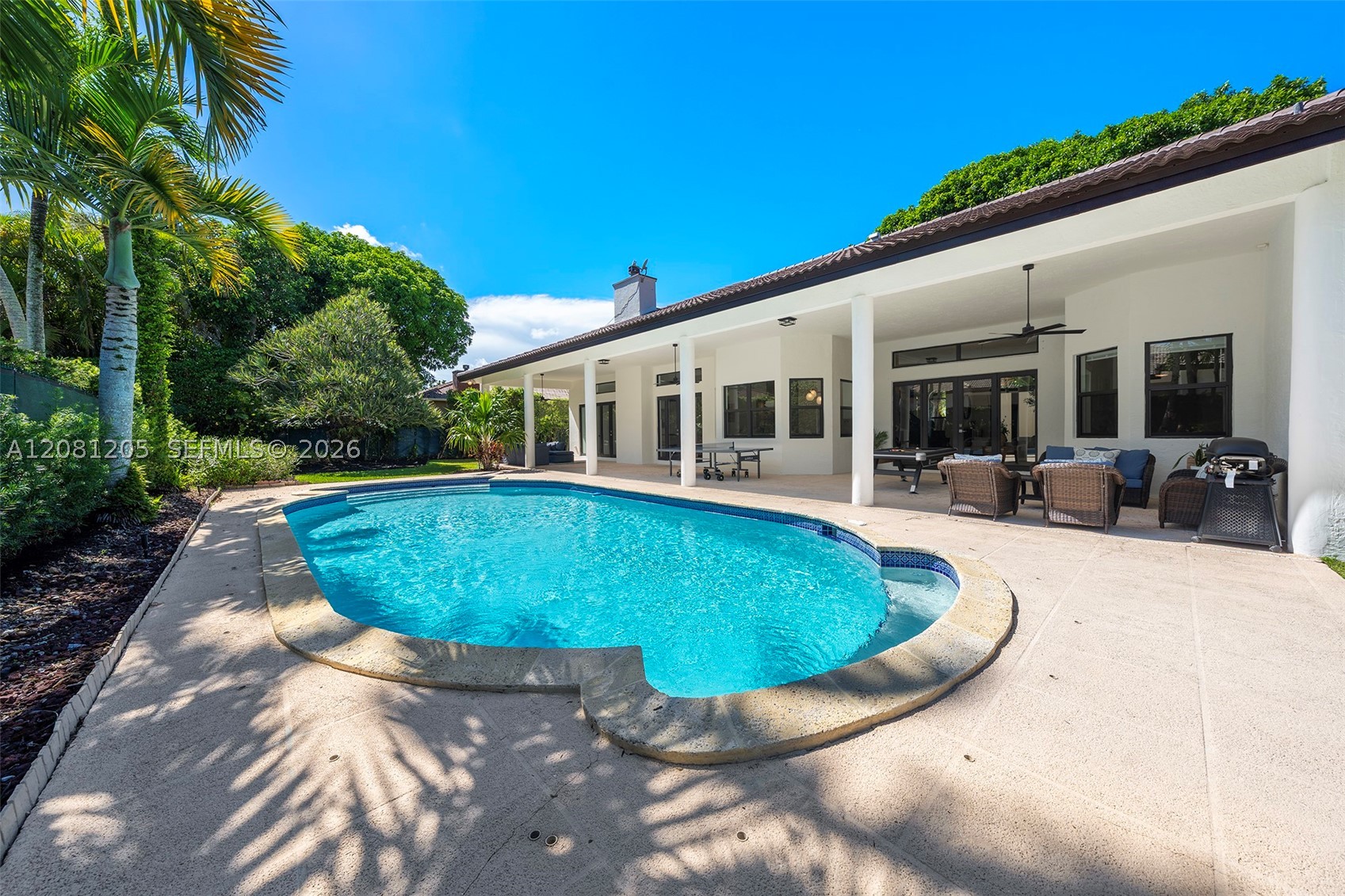 7250 SW 99th St Pinecrest, FL 33156