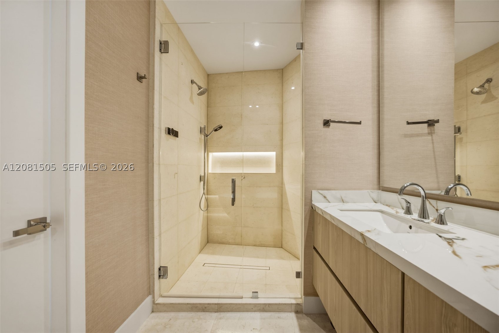 901 Brickell Key Blvd #3708 Miami, FL 33131