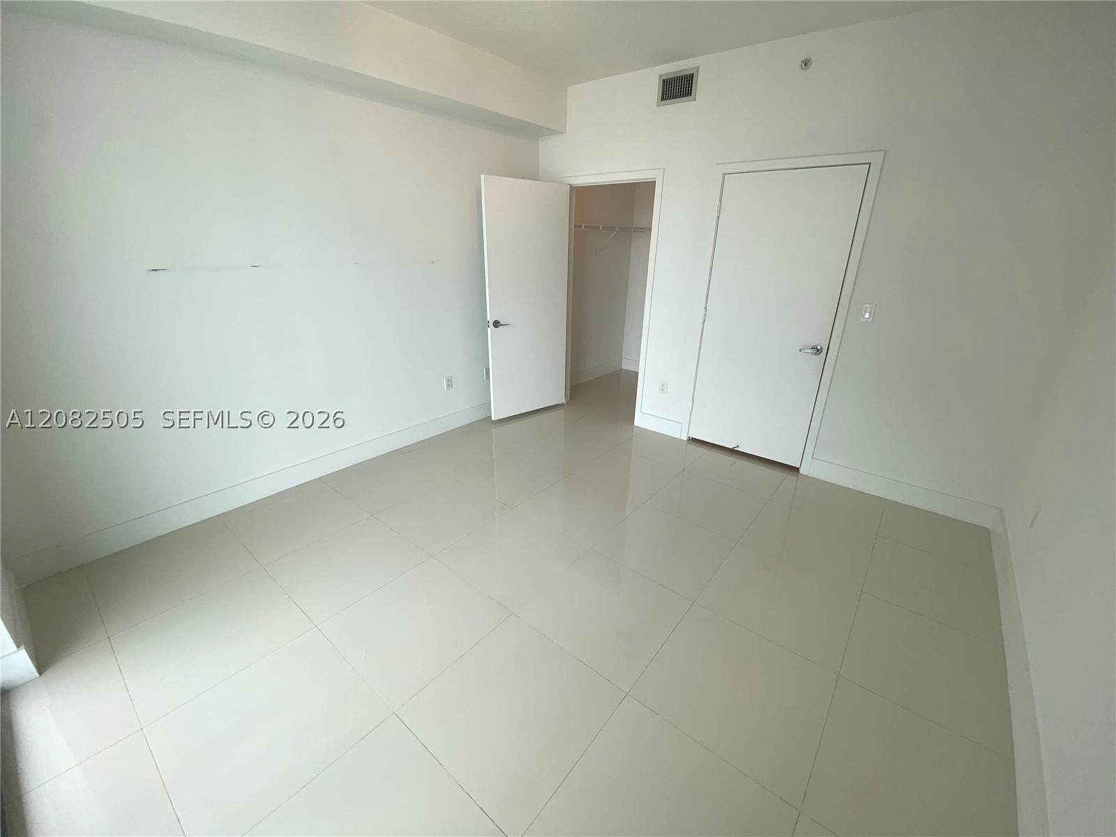 image Axis on Brickell South9