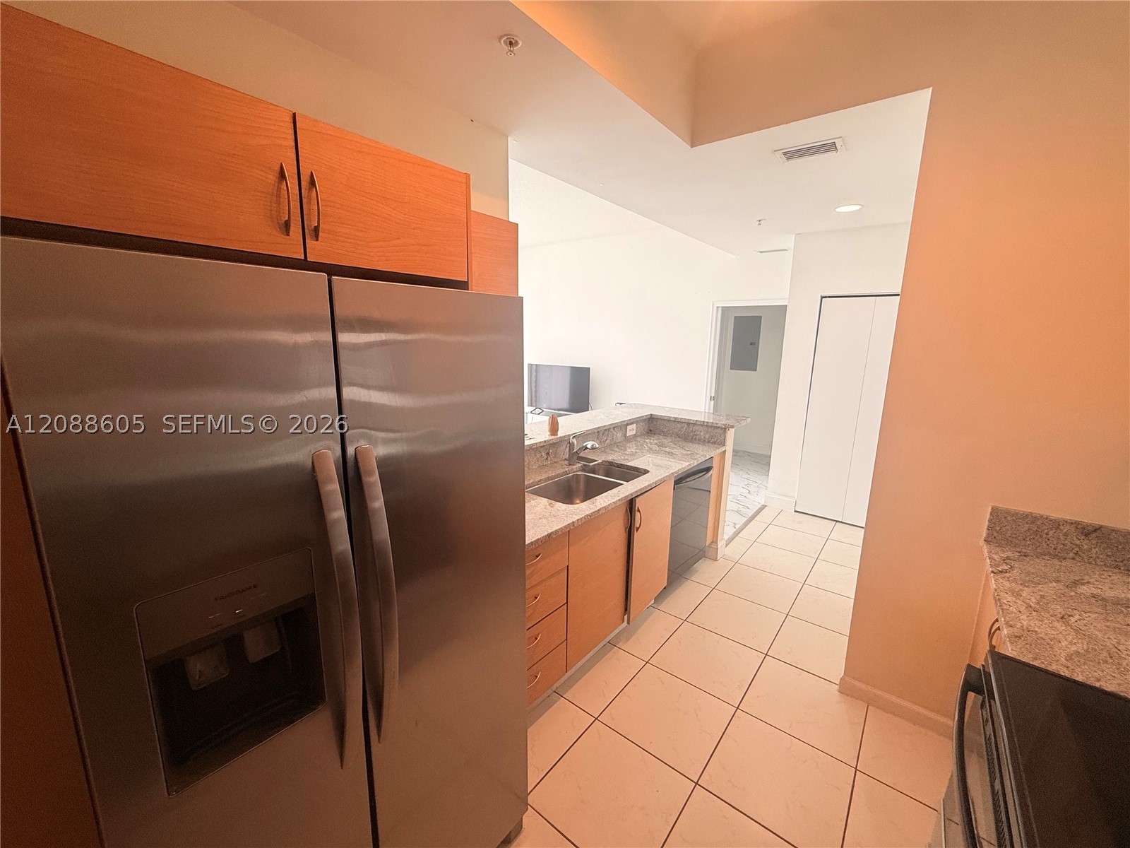 image The Venture at Aventura2