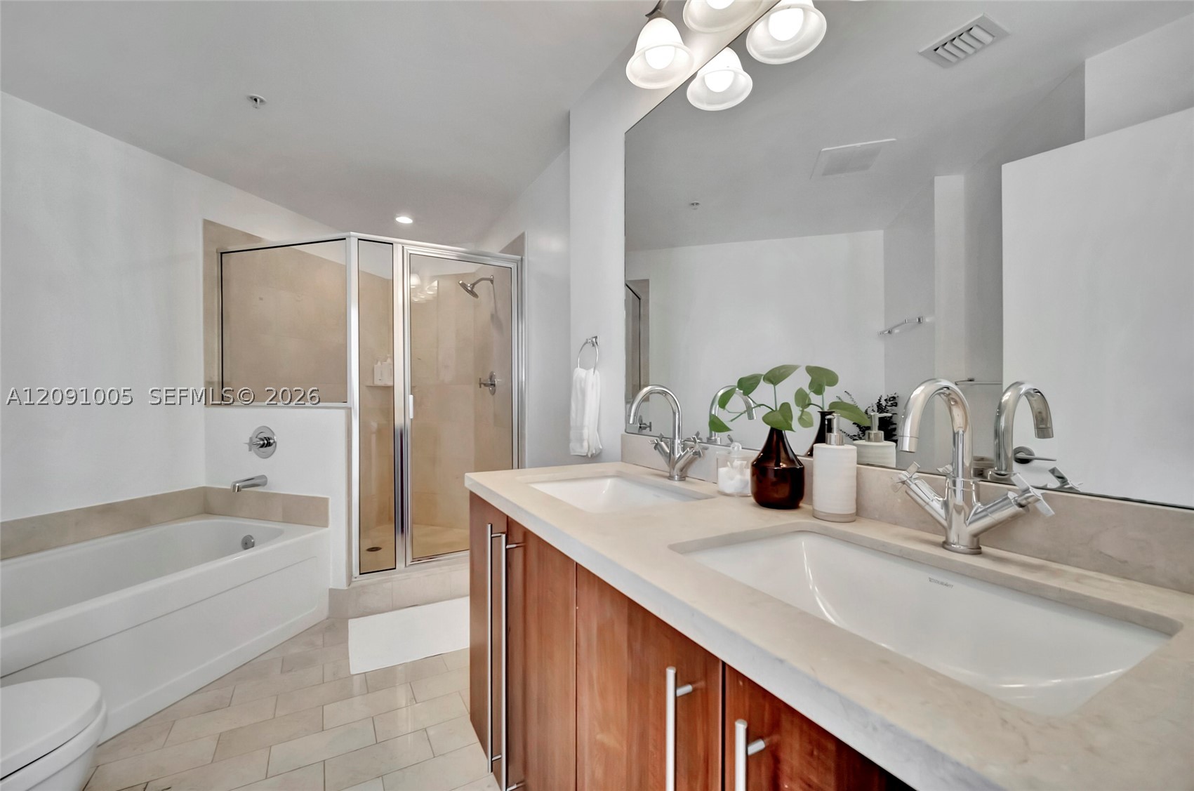 image Axis on Brickell South17