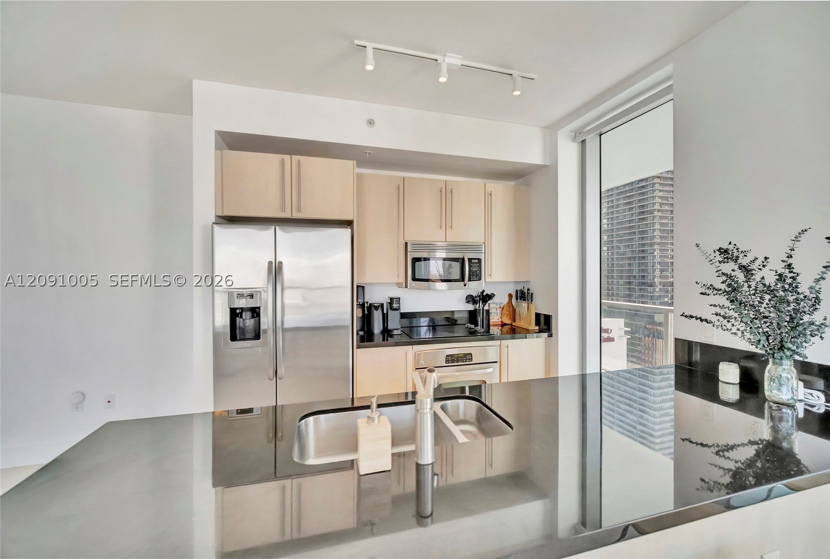 image Axis on Brickell South4
