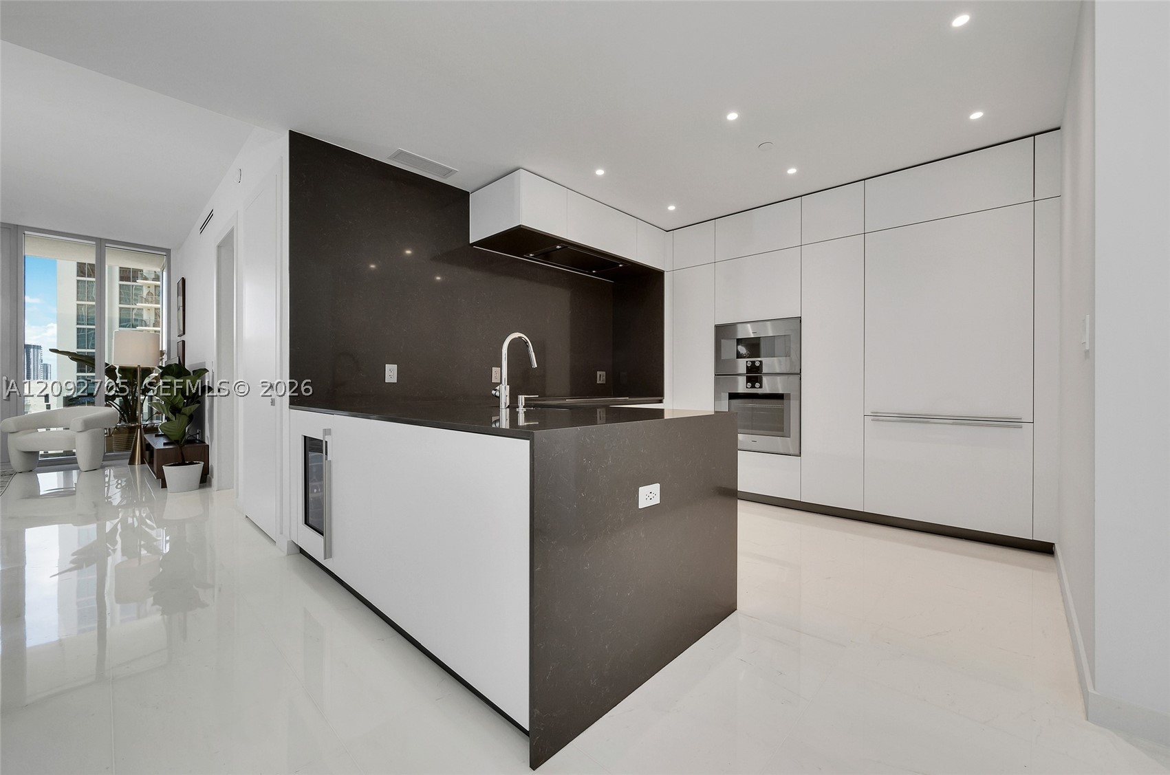 image Aston Martin Residences11