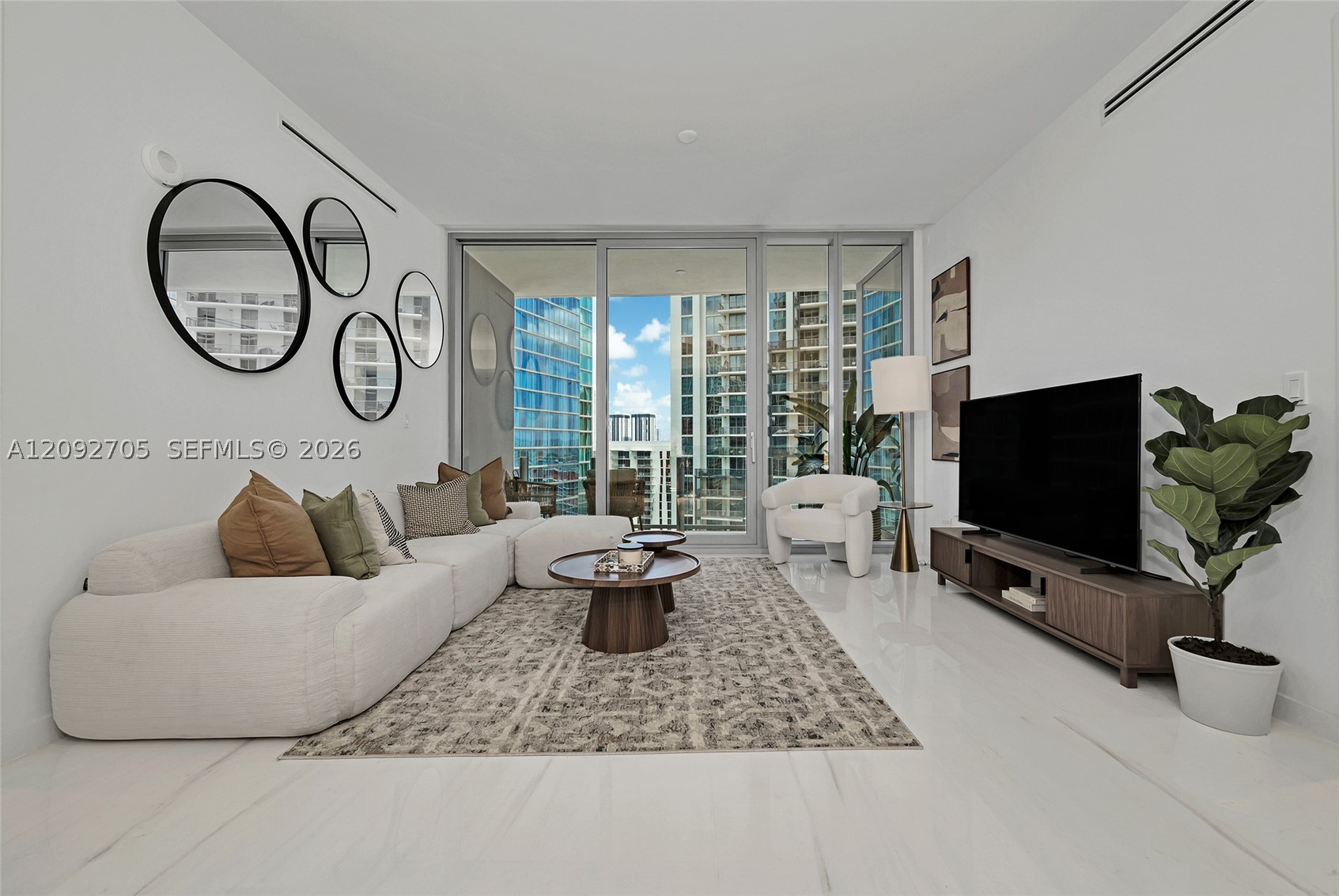 image Aston Martin Residences16