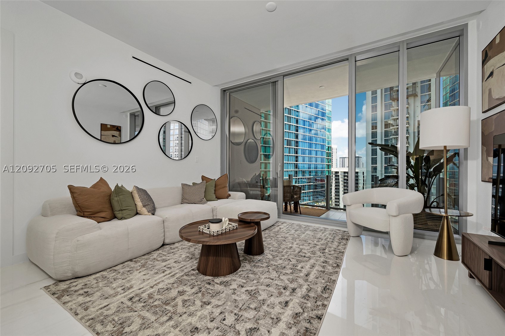 image Aston Martin Residences17
