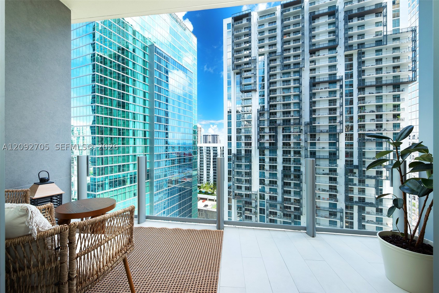 image Aston Martin Residences19