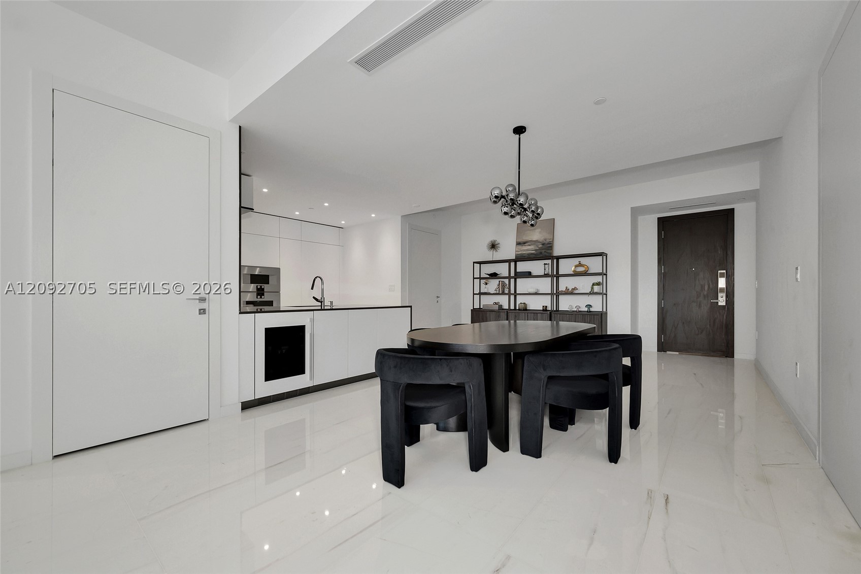 image Aston Martin Residences23
