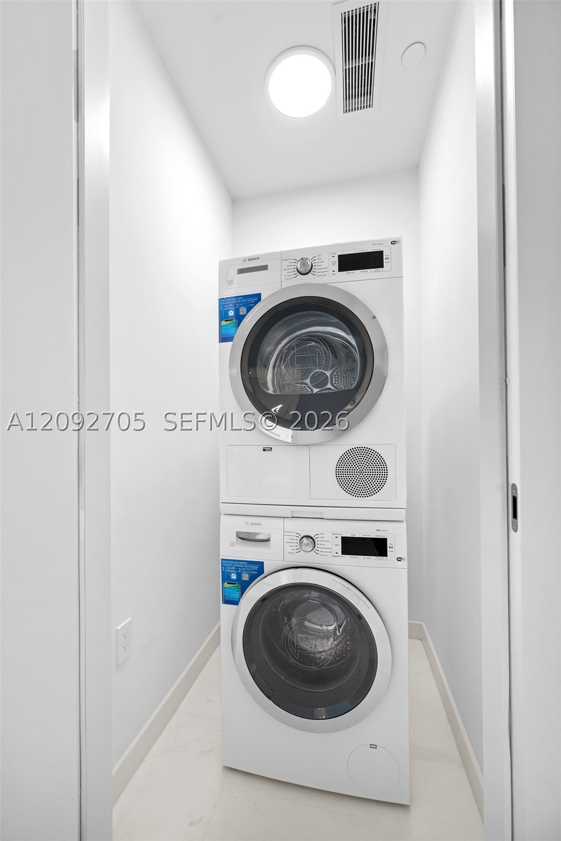 image Aston Martin Residences24