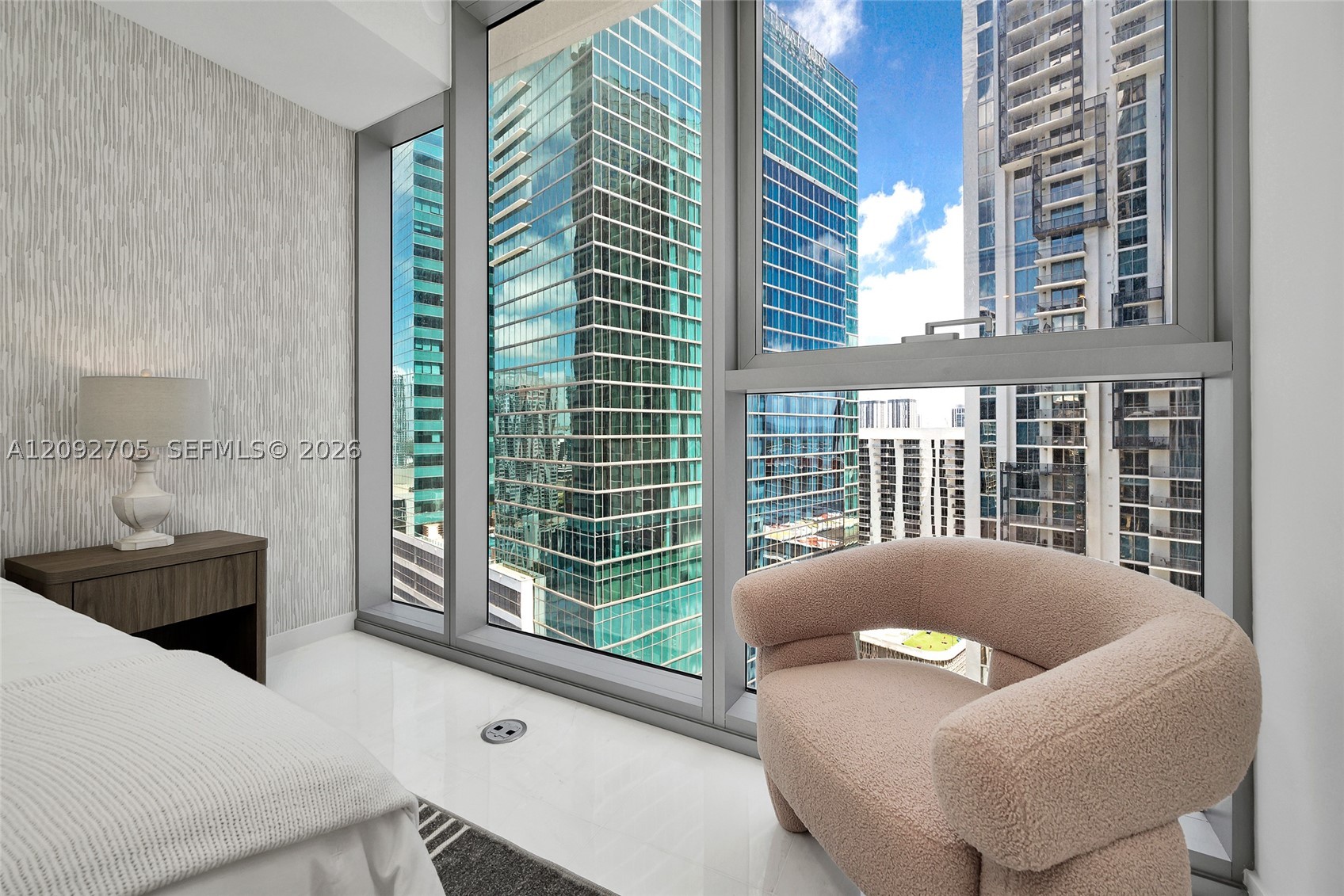 image Aston Martin Residences34