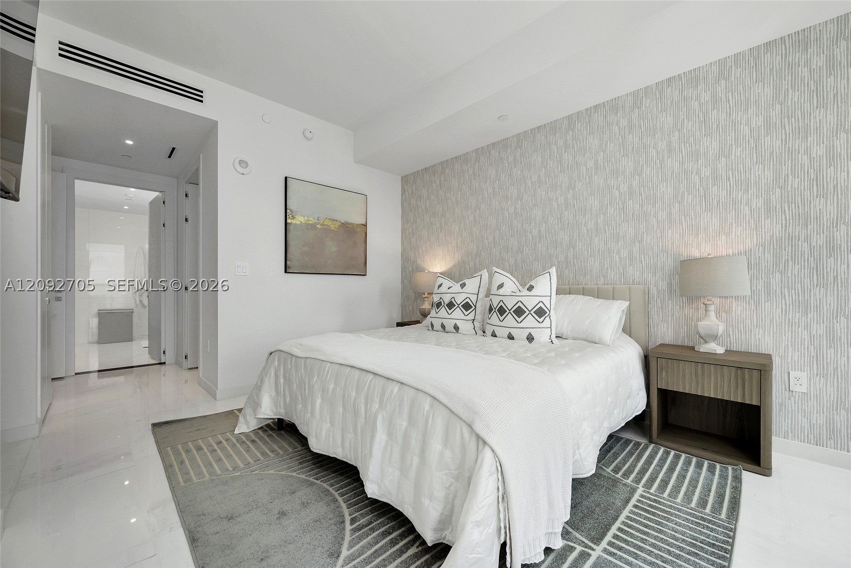 image Aston Martin Residences36