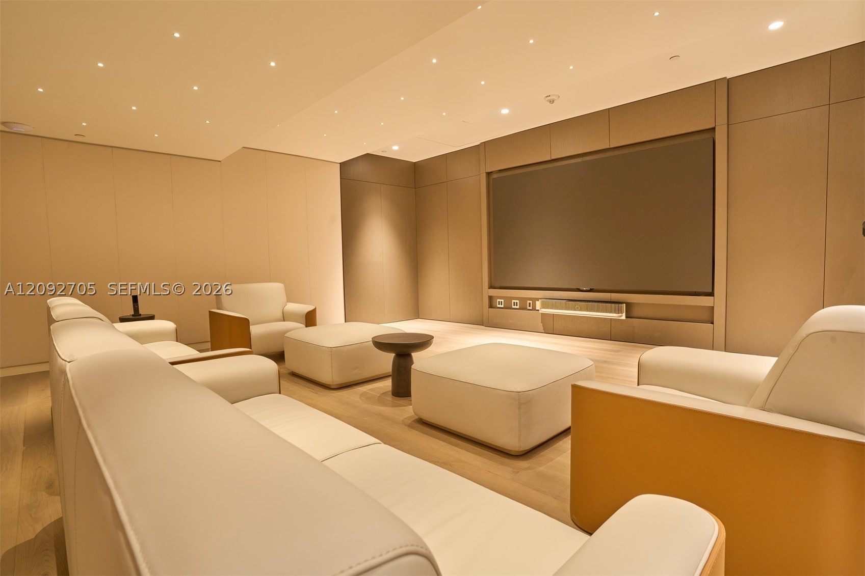 image Aston Martin Residences44