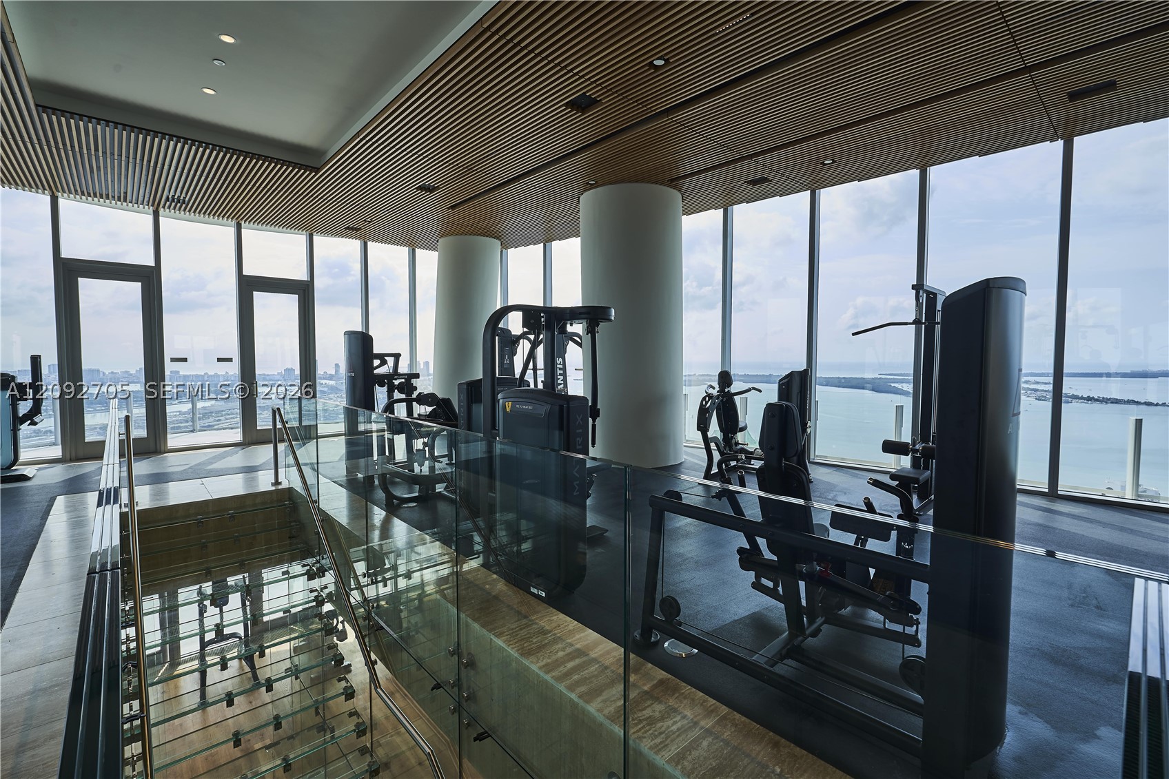 image Aston Martin Residences55