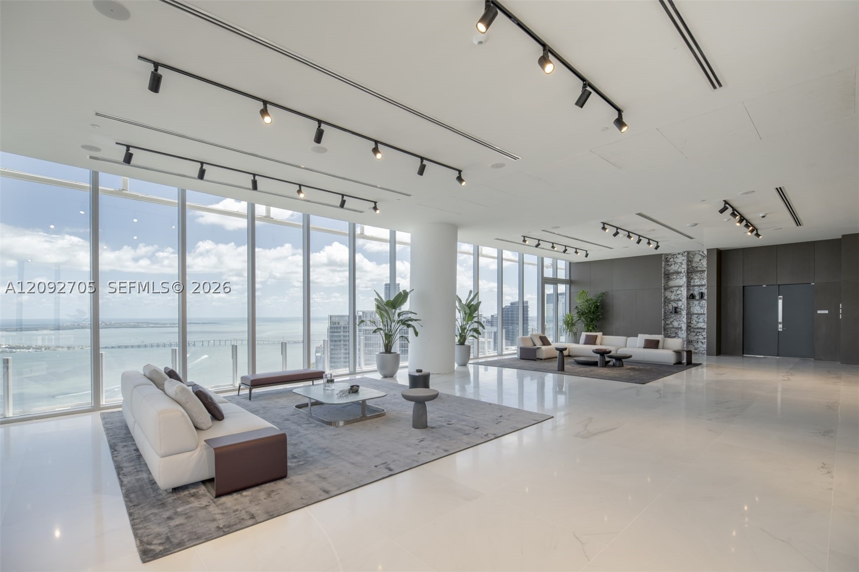 image Aston Martin Residences56