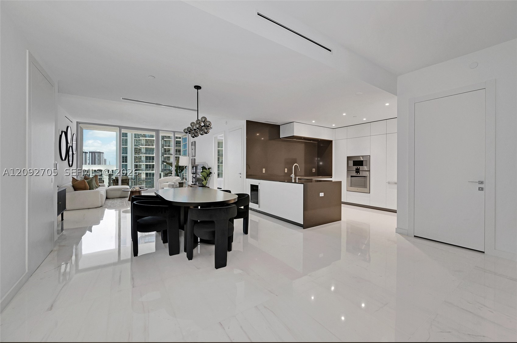 image Aston Martin Residences6