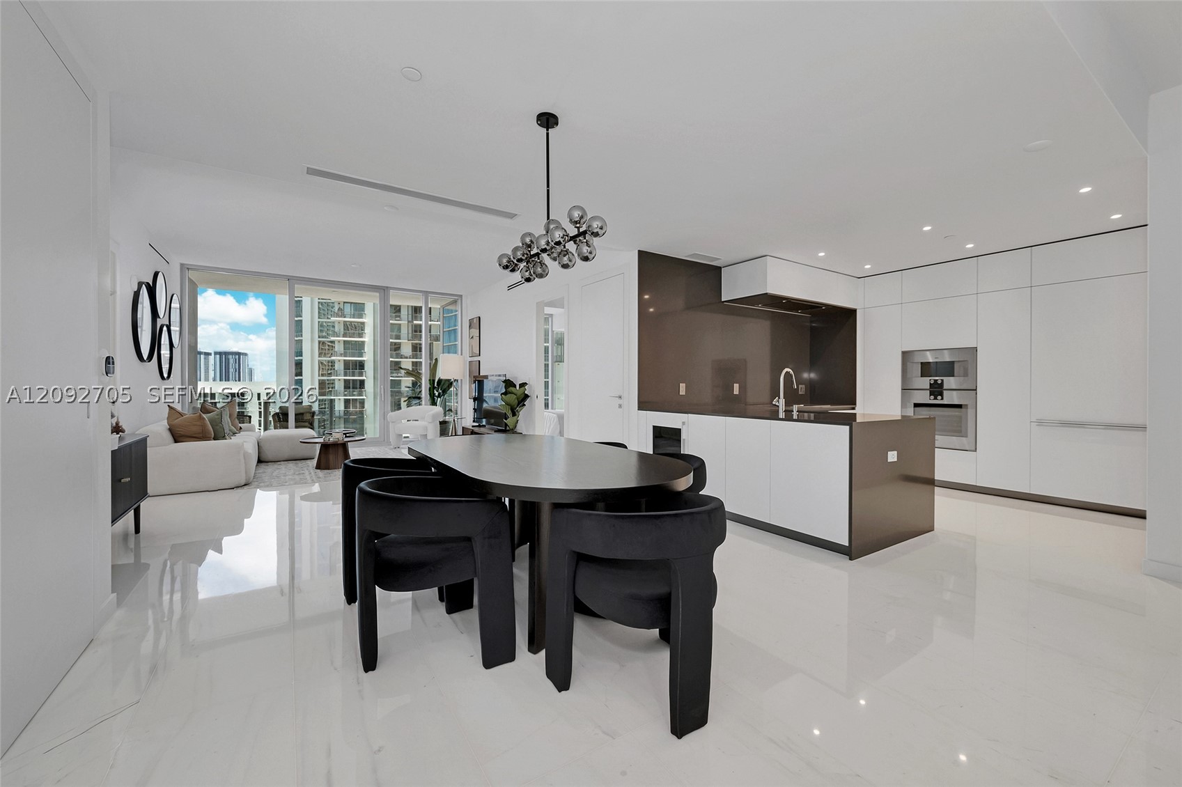 image Aston Martin Residences7