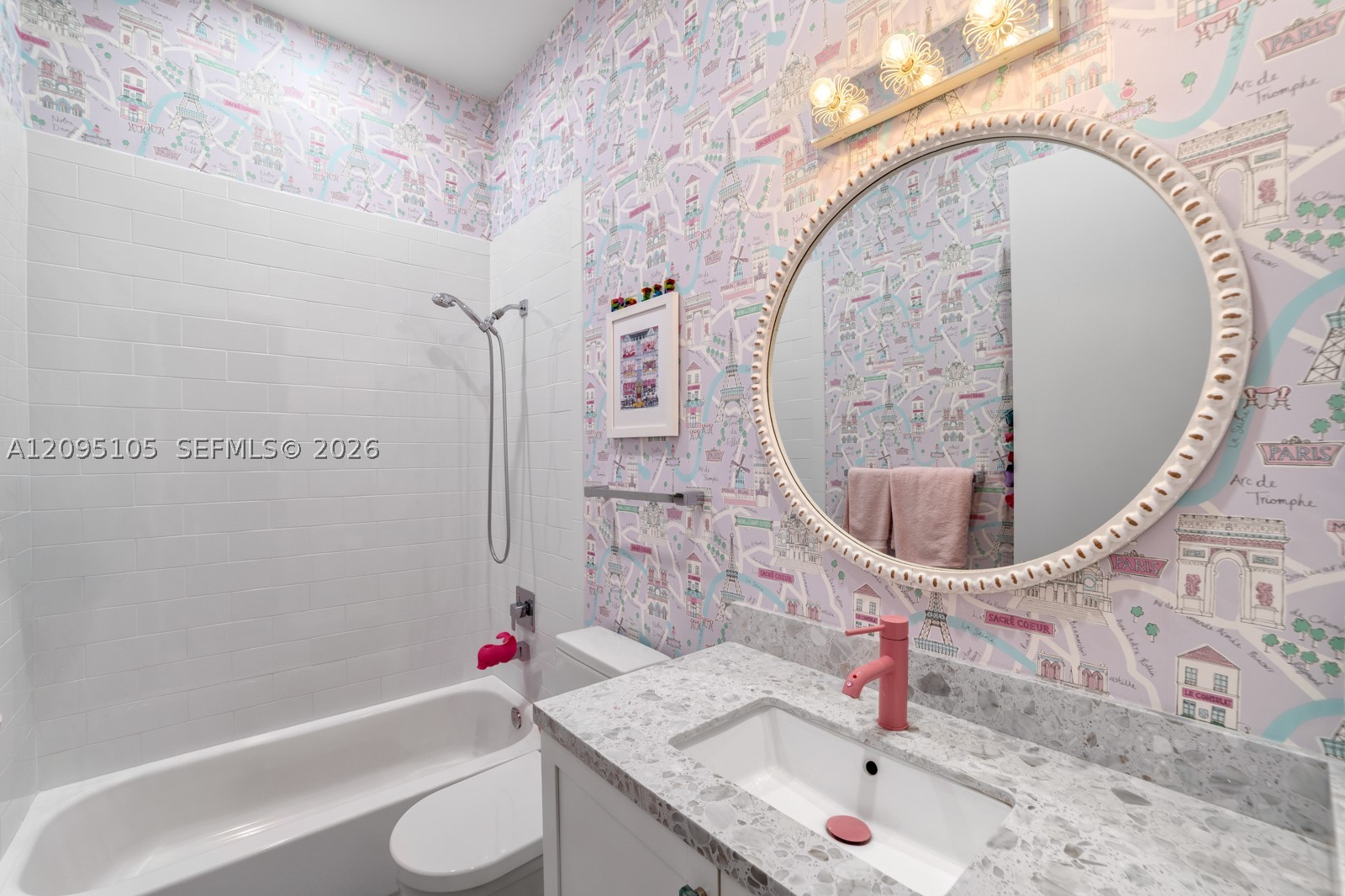 737 W 49th St Miami Beach, FL 33140