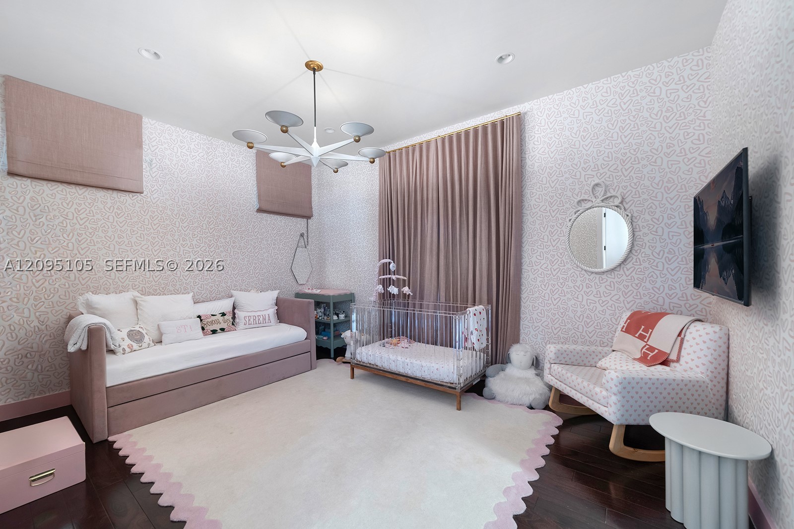 737 W 49th St Miami Beach, FL 33140