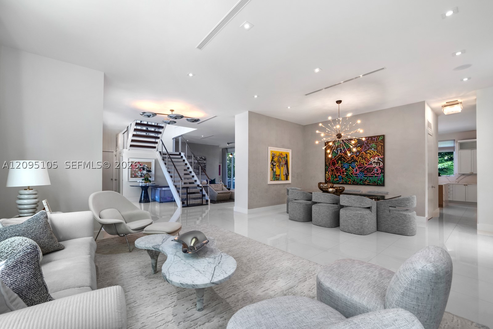 737 W 49th St Miami Beach, FL 33140