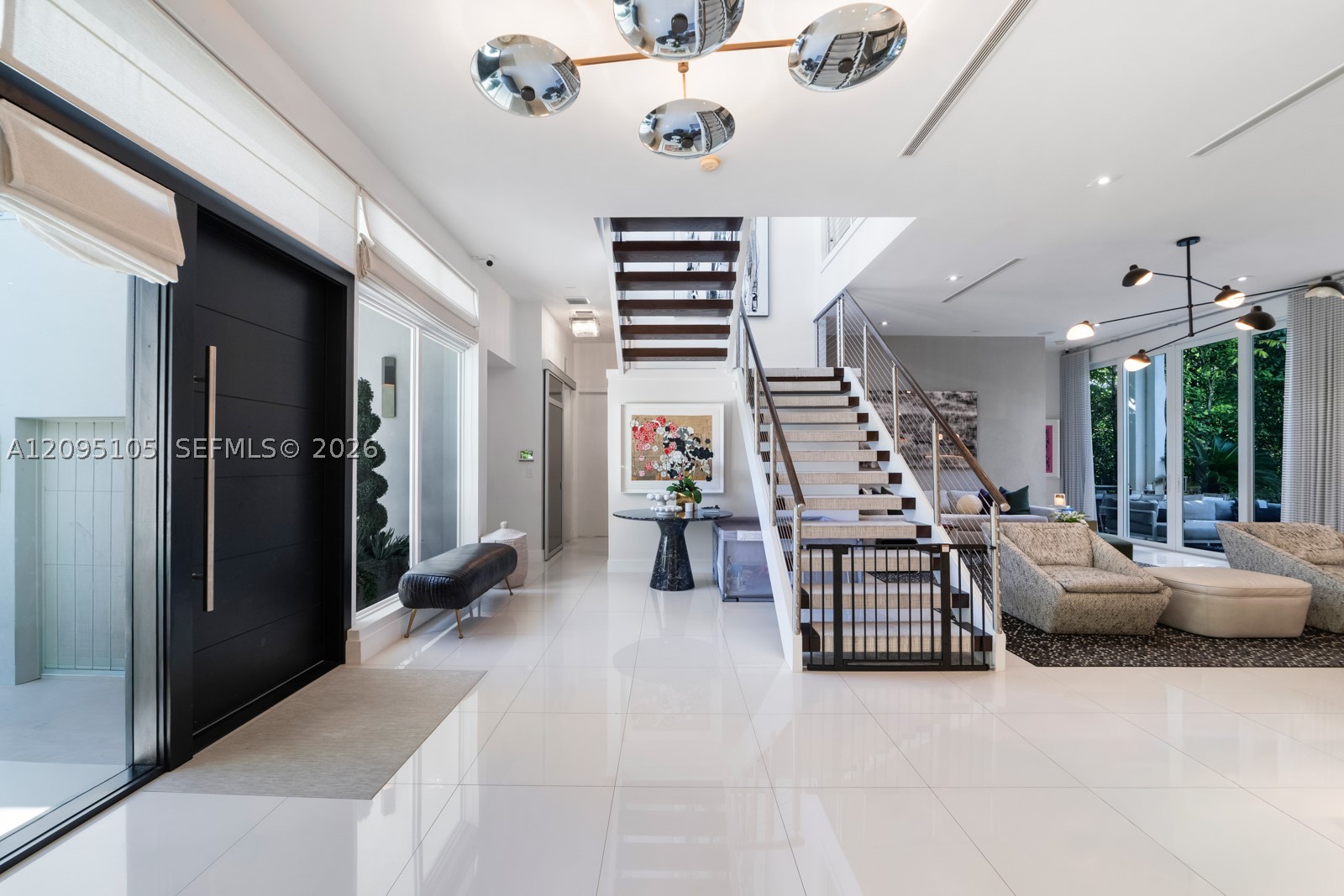 737 W 49th St Miami Beach, FL 33140