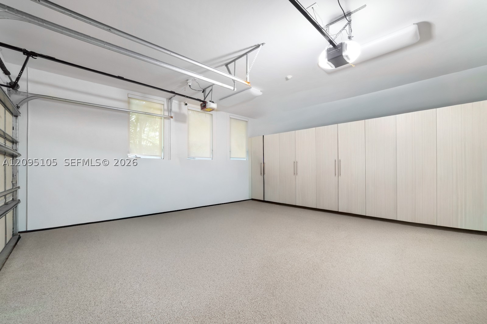 737 W 49th St Miami Beach, FL 33140