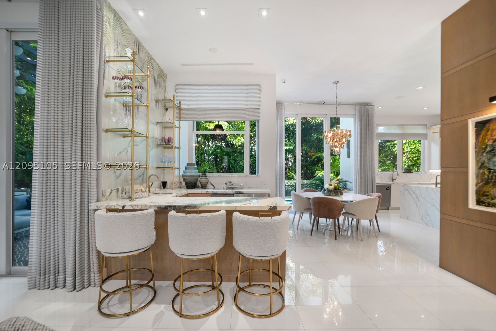 737 W 49th St Miami Beach, FL 33140