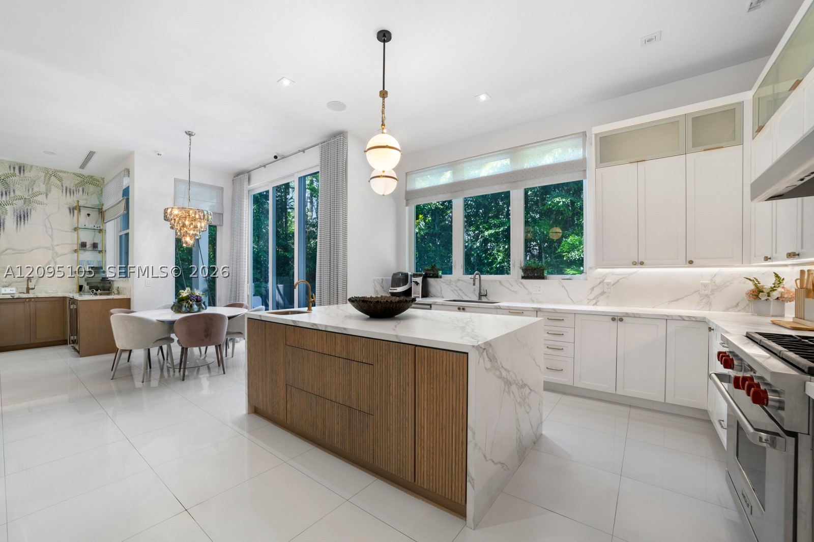737 W 49th St Miami Beach, FL 33140