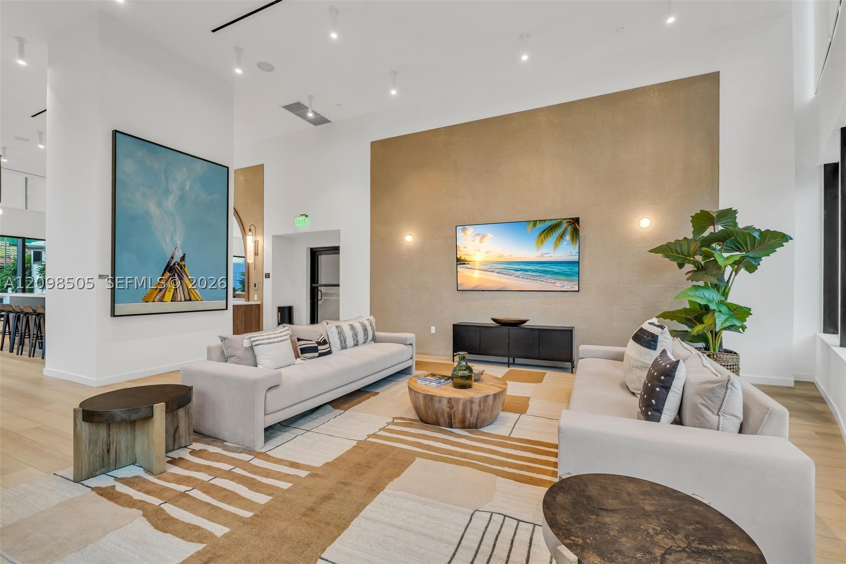 225 N Miami Ave #2208 Miami, FL 33128