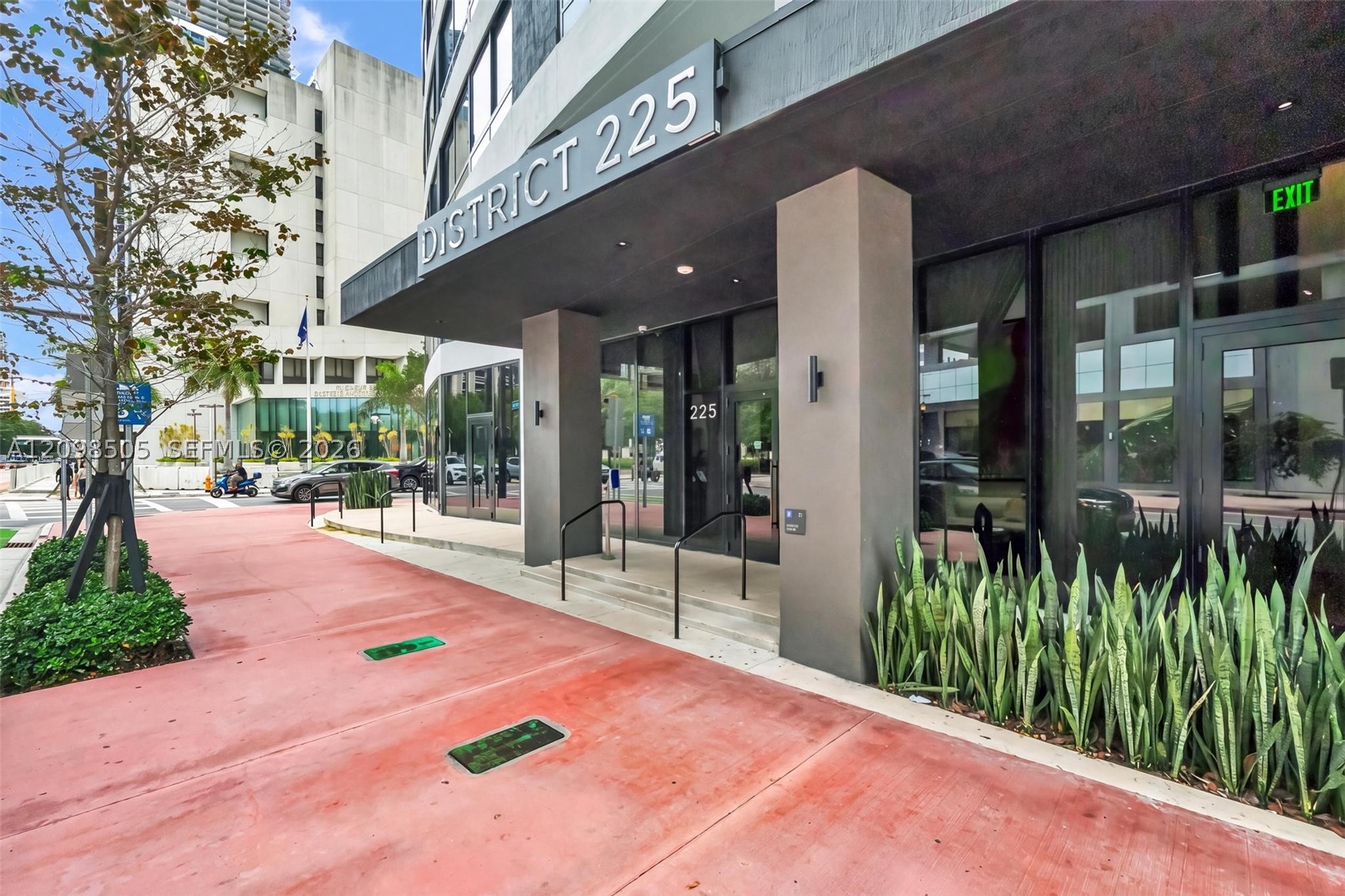 225 N Miami Ave #2208 Miami, FL 33128