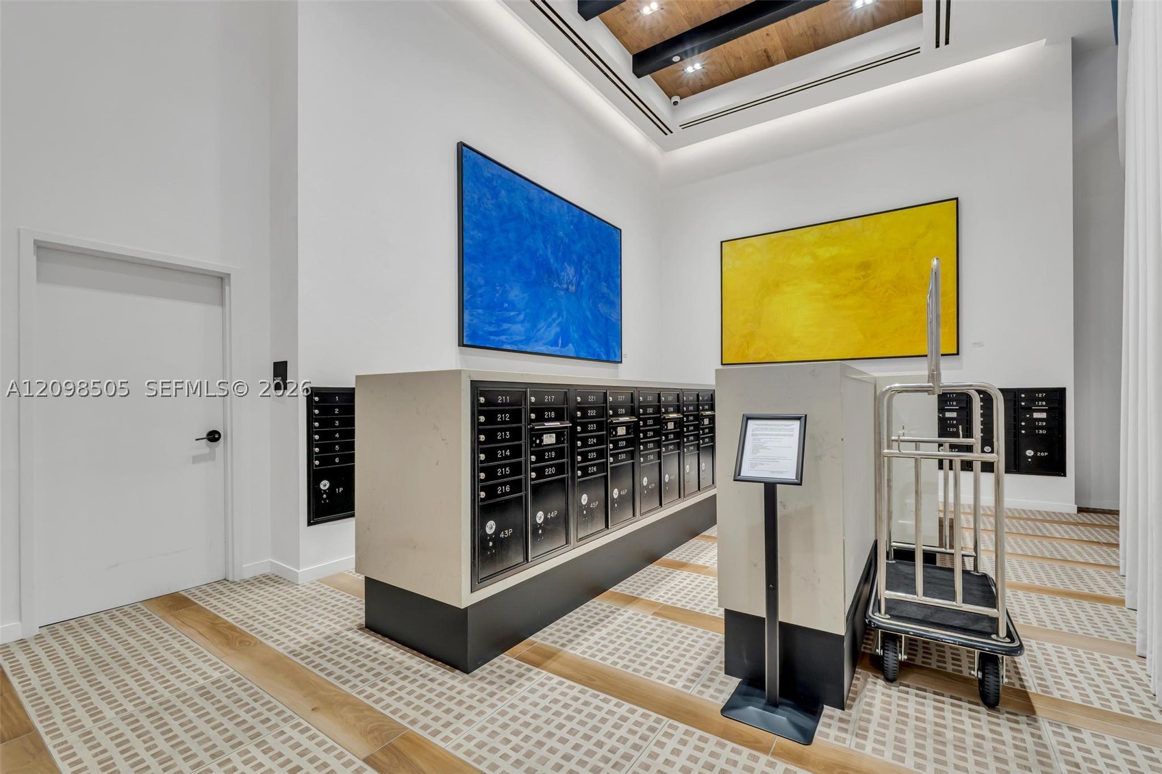 225 N Miami Ave #2208 Miami, FL 33128
