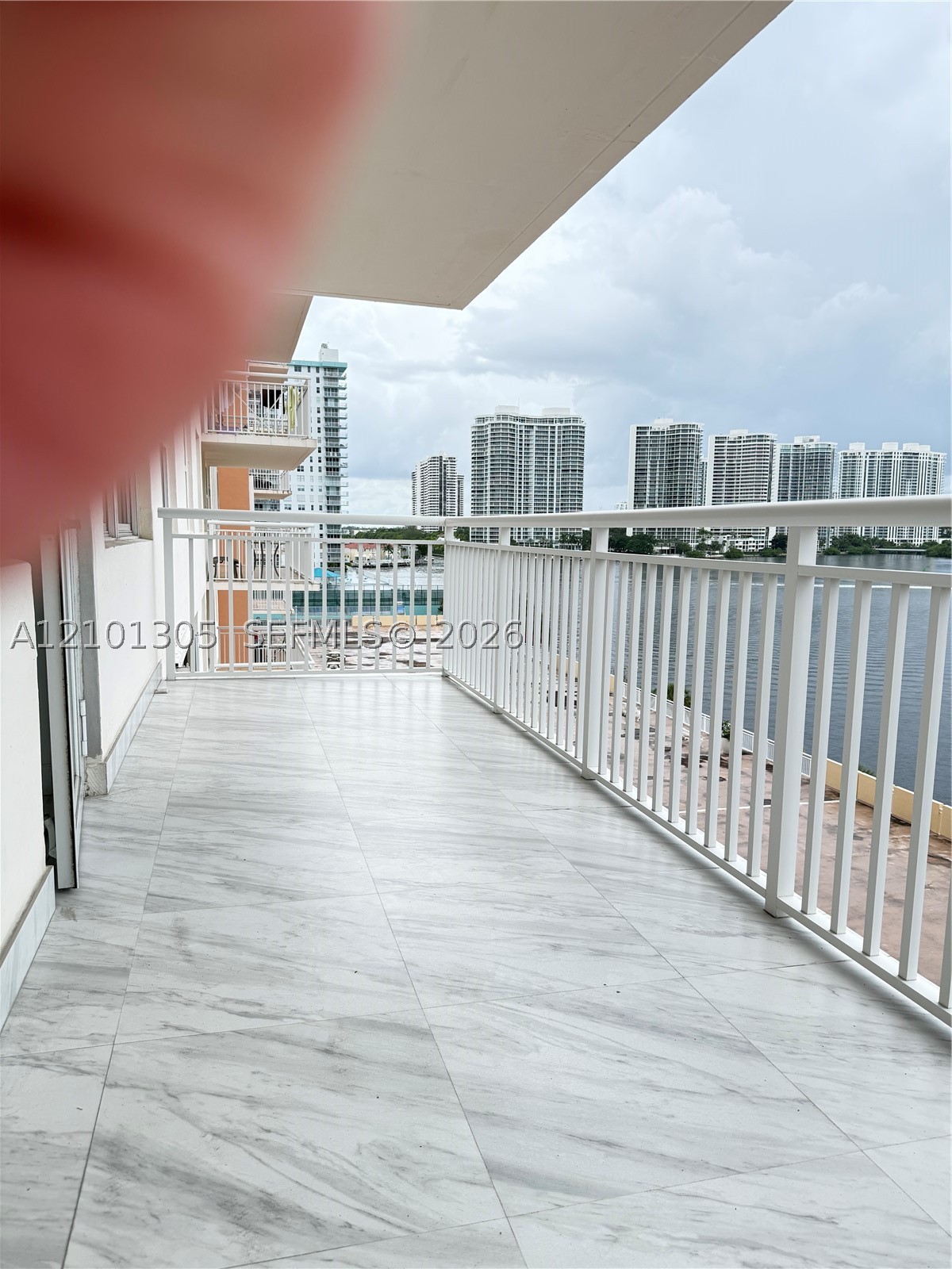 image Winston Towers 20043