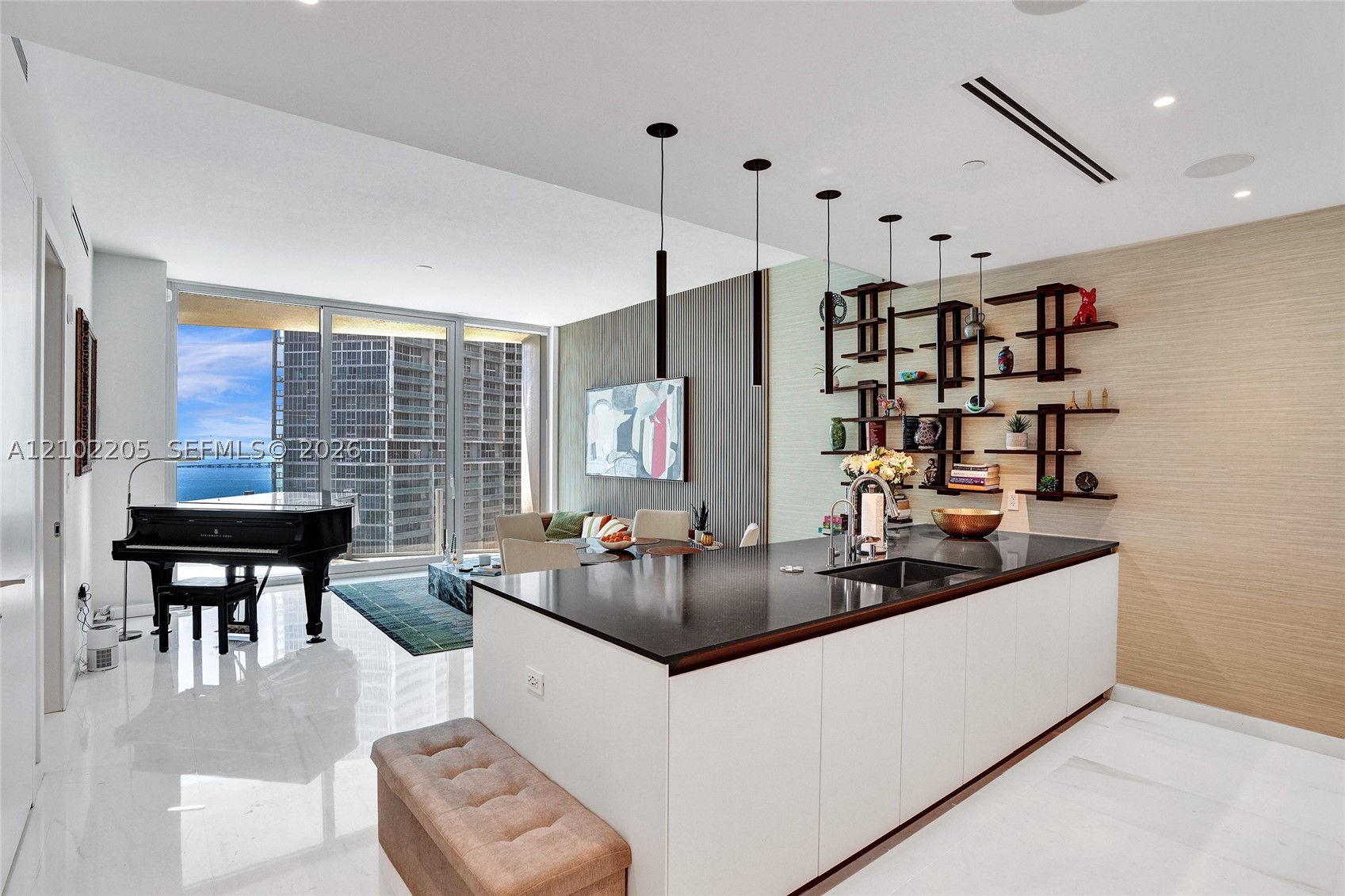 image Aston Martin Residences9