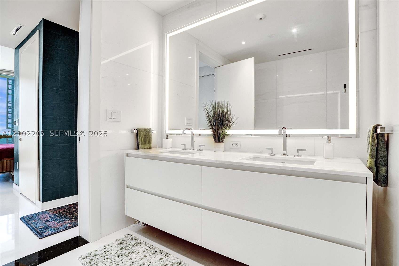 image Aston Martin Residences23